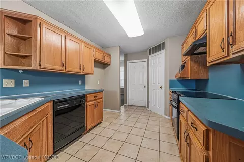Kitchen - 3509 Coventry Ln, Fort Smith, AR 72908 photo 3 of 3