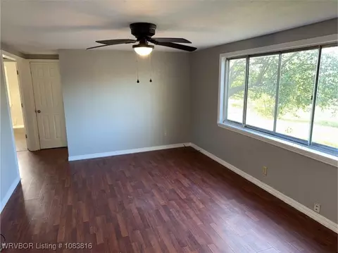 Living - 503 Broadway St, Huntington, AR 72940 photo 2 of 2