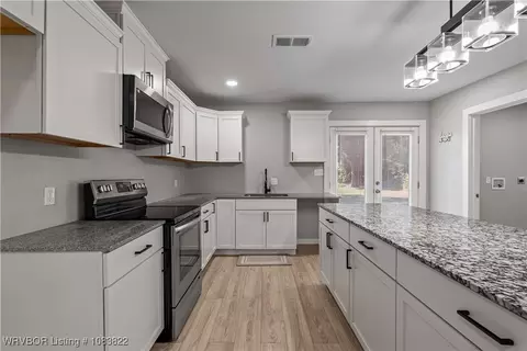 Kitchen - 3920 Rowe Ave, Fort Smith, AR 72904 photo 1 of 1