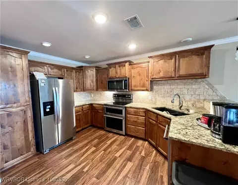 Kitchen - 930 Mattox Ln, Sallisaw, OK 74955 photo 1 of 3