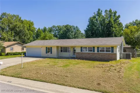 Exterior - 7923 Colony Ln, Fort Smith, AR 72908 photo 10 of 18