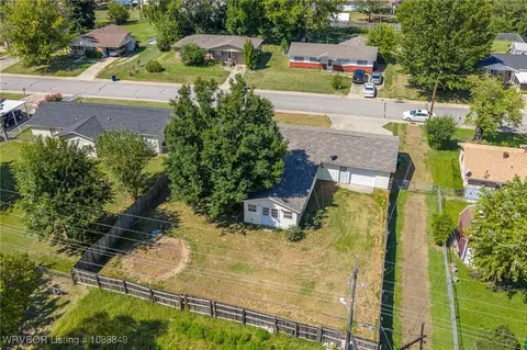 View/Area - 7923 Colony Ln, Fort Smith, AR 72908 photo 7 of 25