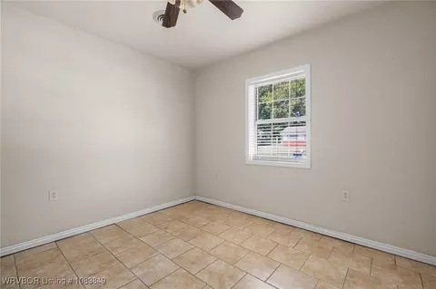 Bedroom - 7923 Colony Ln, Fort Smith, AR 72908 photo 3 of 8