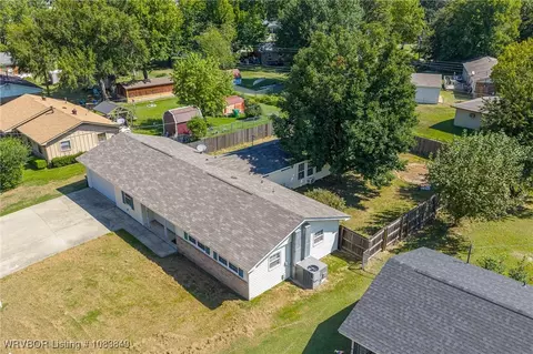 View/Area - 7923 Colony Ln, Fort Smith, AR 72908 photo 3 of 25