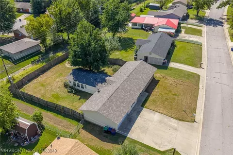 View/Area - 7923 Colony Ln, Fort Smith, AR 72908 photo 11 of 25