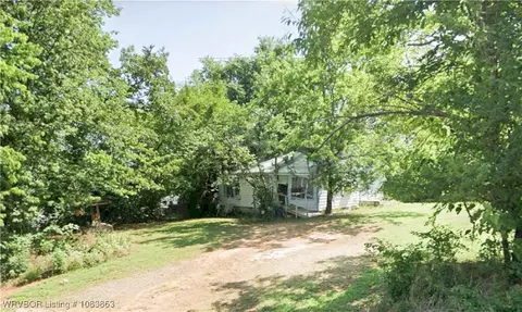1025 Reynolds St, Arkoma, OK 74901