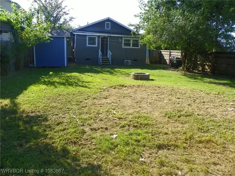 Exterior - 2203 N 10th St, Fort Smith, AR 72904 photo 4 of 4