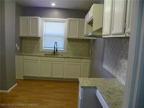 Kitchen - 2203 N 10th St, Fort Smith, AR 72904 photo 2 of 2