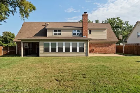 Exterior - 7024 S U St, Fort Smith, AR 72903 photo 7 of 8