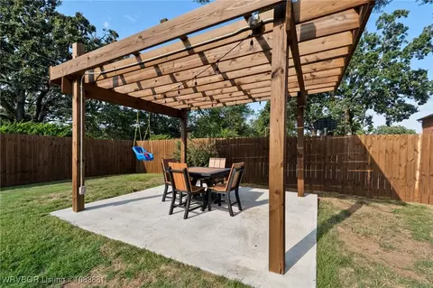 Exterior - 7024 S U St, Fort Smith, AR 72903 photo 5 of 8