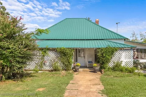 21338 Conser Rd, Heavener, OK 74937