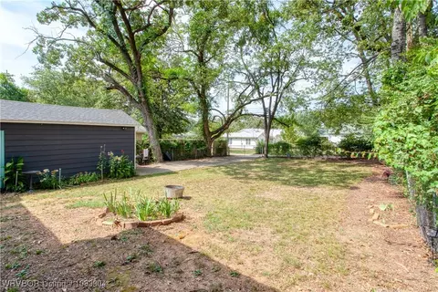 Exterior - 2215 S V St, Fort Smith, AR 72901 photo 13 of 13