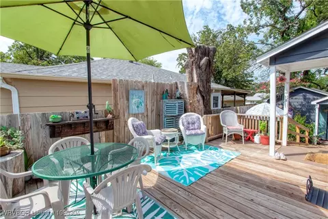 Exterior - 2215 S V St, Fort Smith, AR 72901 photo 5 of 13