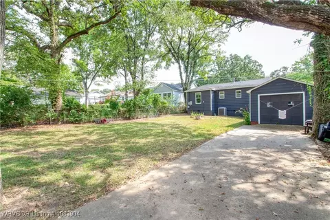 Exterior - 2215 S V St, Fort Smith, AR 72901 photo 9 of 13