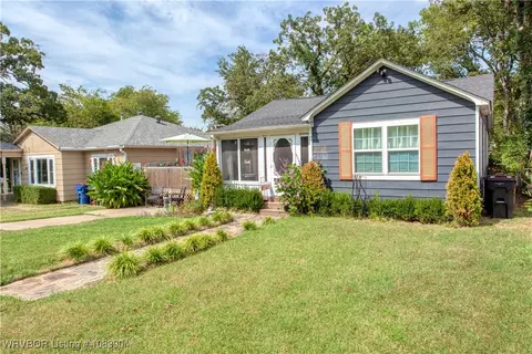 Exterior - 2215 S V St, Fort Smith, AR 72901 photo 2 of 13