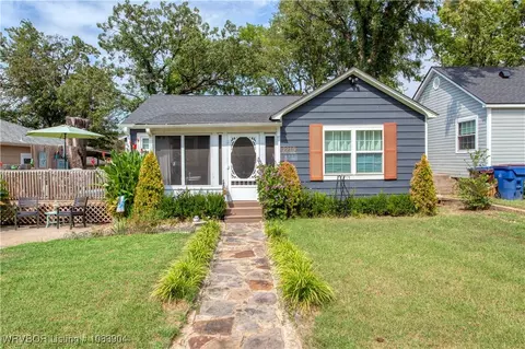 2215 S V St, Fort Smith, AR 72901