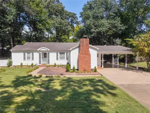 1705 Elm St, Van Buren, AR 72956