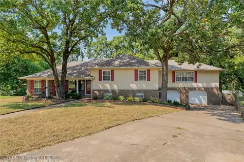 7709 Camelot Cir, Fort Smith, AR 72903