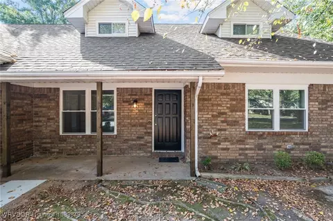 10112 Meandering Way, Fort Smith, AR 72903 photo 2