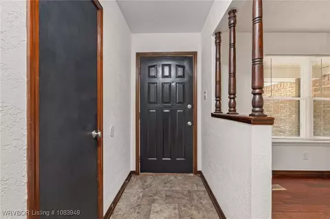 10112 Meandering Way, Fort Smith, AR 72903 photo 7