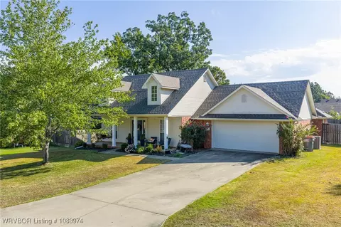 710 Eastern Hills Dr, Greenwood, AR 72936