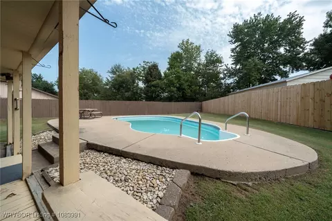 Exterior - 3009 S 98th Cir, Fort Smith, AR 72903 photo 14 of 16