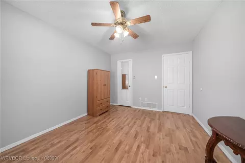 Bedroom - 3009 S 98th Cir, Fort Smith, AR 72903 photo 5 of 6