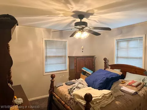 Bedroom - 306 W Nickell St, Ozark, AR 72949 photo 5 of 6