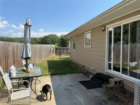 Exterior - 306 W Nickell St, Ozark, AR 72949 photo 3 of 11