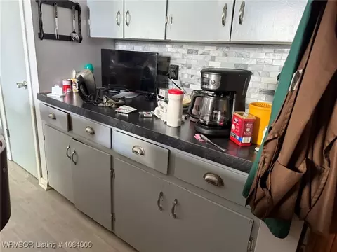 Kitchen - 306 W Nickell St, Ozark, AR 72949 photo 5 of 7