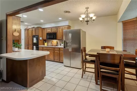 Kitchen - 3406 Erin Oaks Ct, Fort Smith, AR 72908 photo 1 of 4