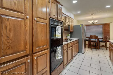 Kitchen - 3406 Erin Oaks Ct, Fort Smith, AR 72908 photo 4 of 4