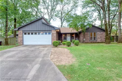 Exterior - 3406 Erin Oaks Ct, Fort Smith, AR 72908 photo 4 of 6