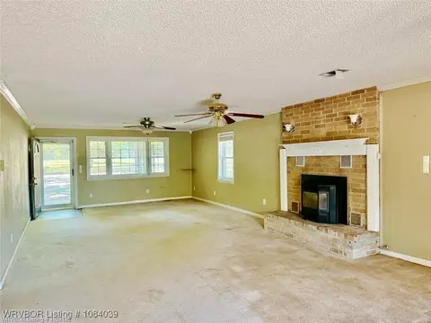 Living - 5488 Suncrest Rd, Waldron, AR 72958 photo 5 of 8