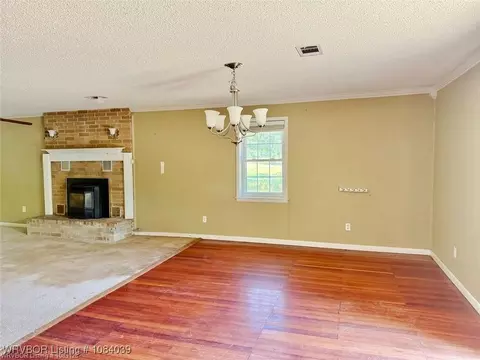 Living - 5488 Suncrest Rd, Waldron, AR 72958 photo 7 of 8