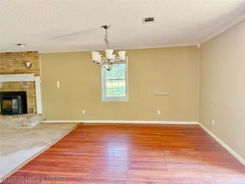 Living - 5488 Suncrest Rd, Waldron, AR 72958 photo 8 of 8