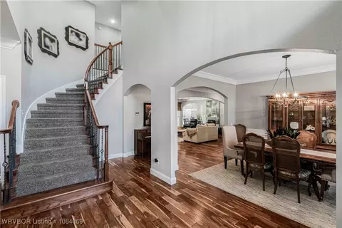 Entry Way - 6604 Riley Park Dr, Fort Smith, AR 72916 photo 2 of 8