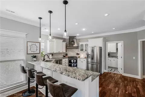 Kitchen - 6604 Riley Park Dr, Fort Smith, AR 72916 photo 1 of 4