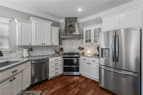 Kitchen - 6604 Riley Park Dr, Fort Smith, AR 72916 photo 3 of 4