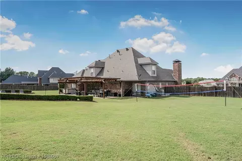 Exterior - 6604 Riley Park Dr, Fort Smith, AR 72916 photo 11 of 13