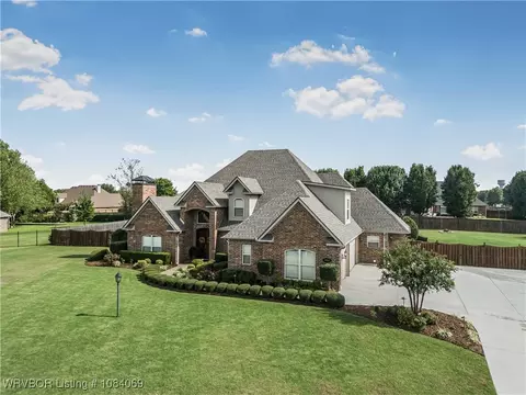 Exterior - 6604 Riley Park Dr, Fort Smith, AR 72916 photo 3 of 13
