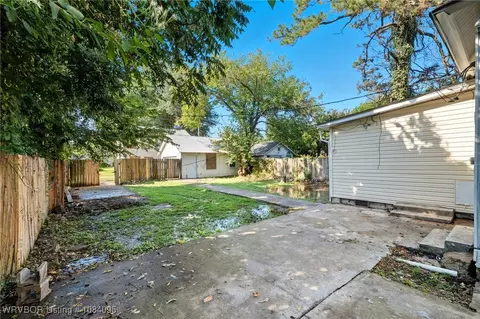 Exterior - 315 N 18th St, Fort Smith, AR 72901 photo 1 of 3