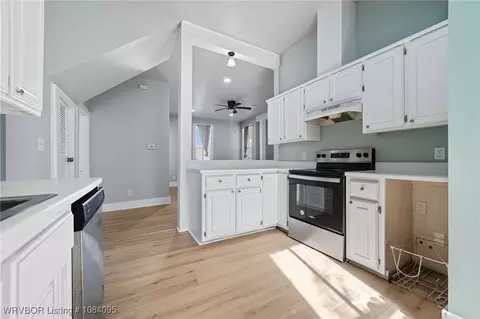 Kitchen - 315 N 18th St, Fort Smith, AR 72901 photo 2 of 3