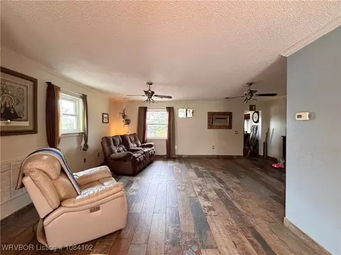 Living - 406 NE Highway 10, Hackett, AR 72937 photo 3 of 5