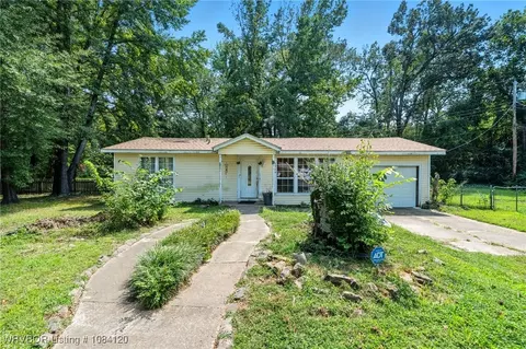 1714 Pleasant Valley Pl, Van Buren, AR 72956