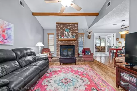 Living - 8601 S 16th St, Fort Smith, AR 72908 photo 1 of 1