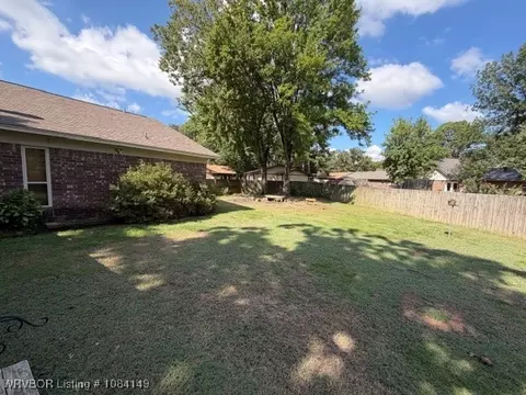 Exterior - 8601 S 16th St, Fort Smith, AR 72908 photo 5 of 7