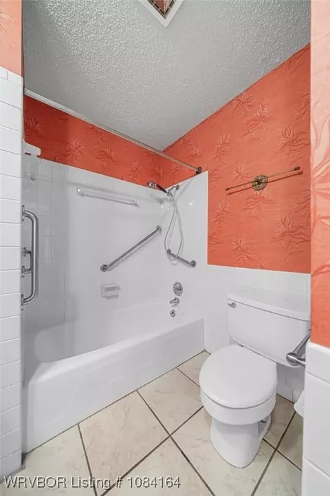 Bath - 5333 S Y Cir, Fort Smith, AR 72903 photo 3 of 3