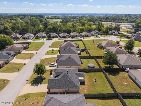 View/Area - 221 Colony Ct, Barling, AR 72923 photo 4 of 5