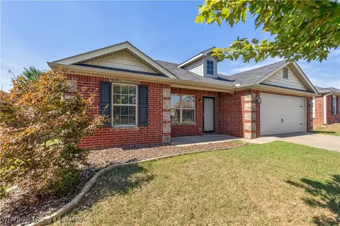 Exterior - 221 Colony Ct, Barling, AR 72923 photo 3 of 6